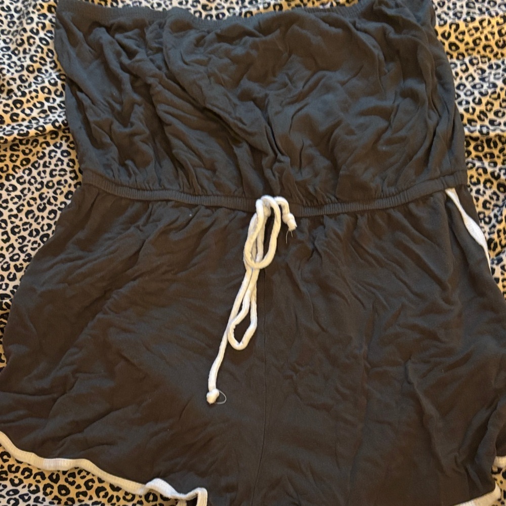 Heart & Hips Charcoal Strapless Romper with Ivory Accents